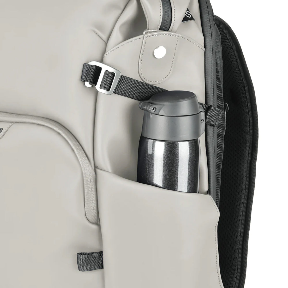 Vanguard VEO Lite B20L Lightweight 20L Camera Backpack – Cream