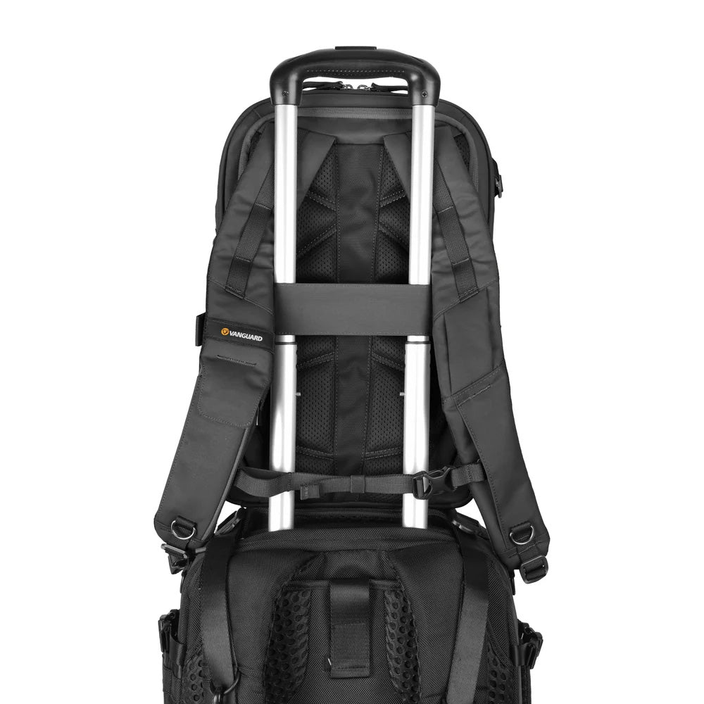Vanguard VEO Metro 25L Camera & Everyday Backpack with 16" Laptop Compartment – Black