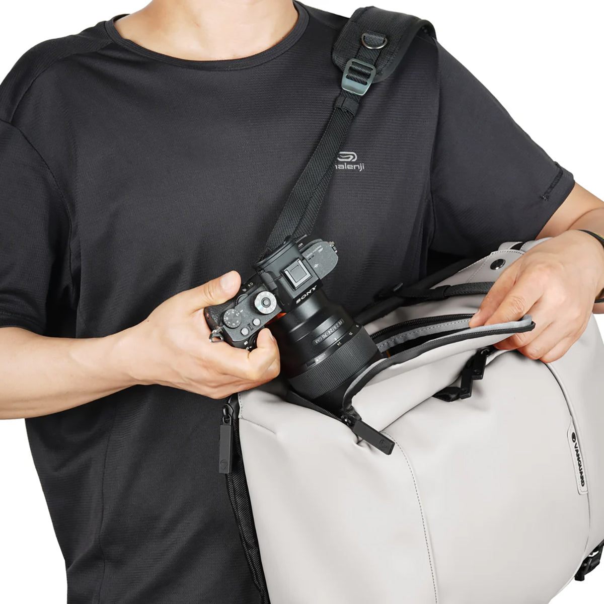 Vanguard VEO Lite B20L Lightweight 20L Camera Backpack – Cream