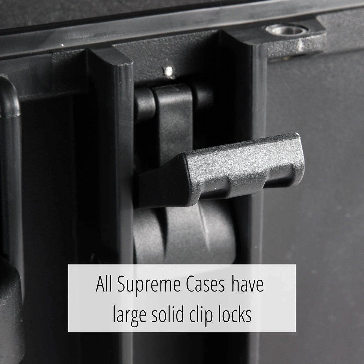 Vanguard SUPREME 46F Extreme Waterproof Hard Case with Customisable Foam Inserts 55 x 44 x 22 cm