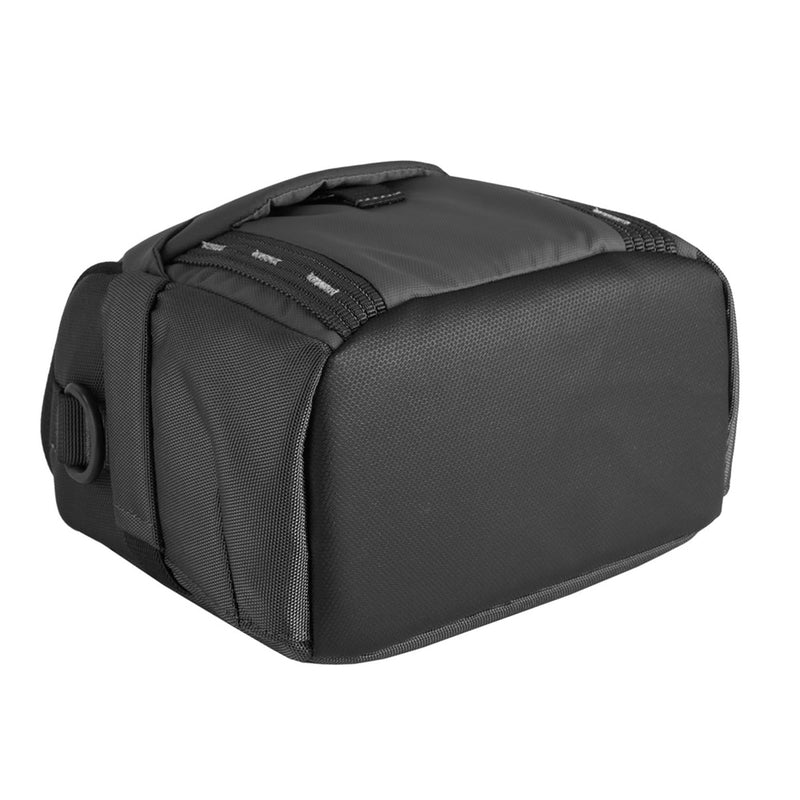 Vanguard VEO Adaptor 15M Shoulder Bag - Black  Interior Size-18x11x15cm