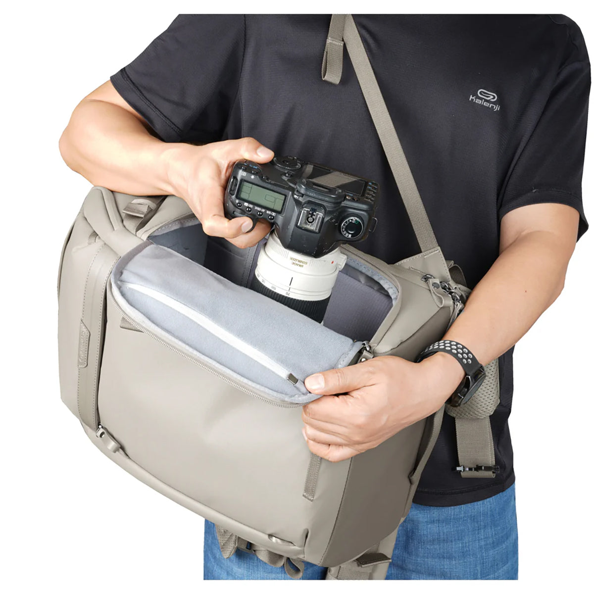 Vanguard VEO Metro B30L Lightweight 30L Camera Backpack with Laptop Sleeve – Cream