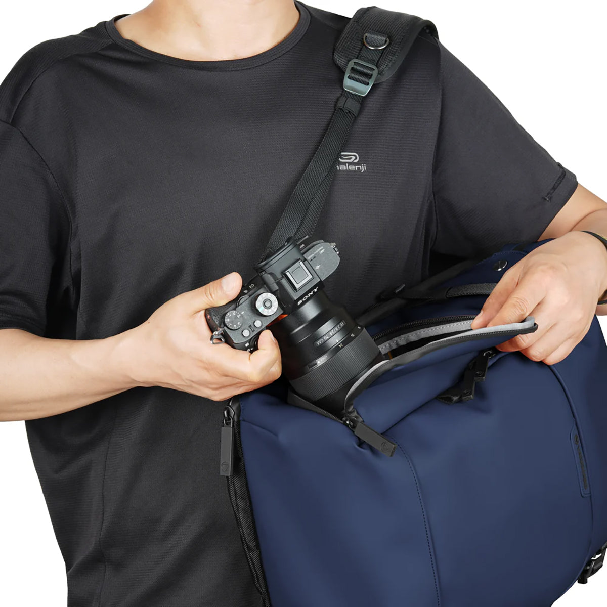 Vanguard VEO Lite B20L Lightweight 20L Camera Backpack – Navy