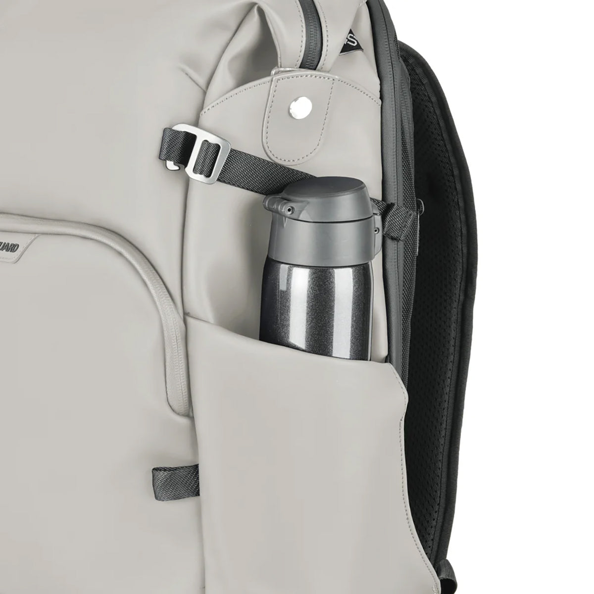 Vanguard VEO Lite Lightweight 25L Camera Backpack with Laptop Sleeve – Cream